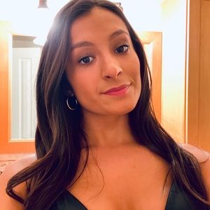 Meet your Posher, Marisa